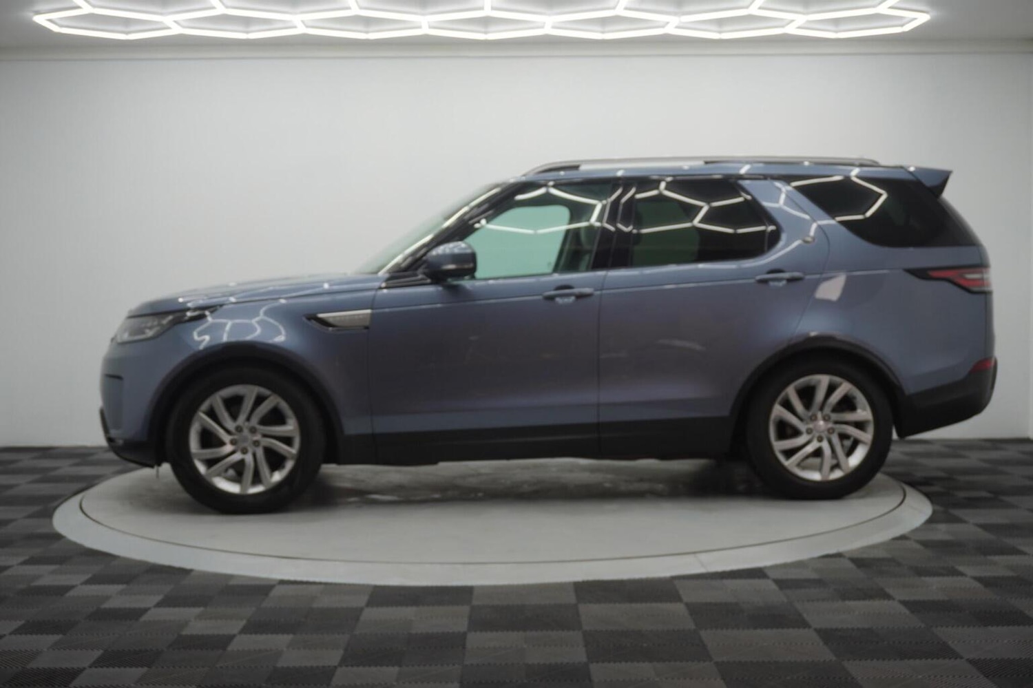 Used Land Rover Discovery 2019 for sale - 76482908: Photo 13