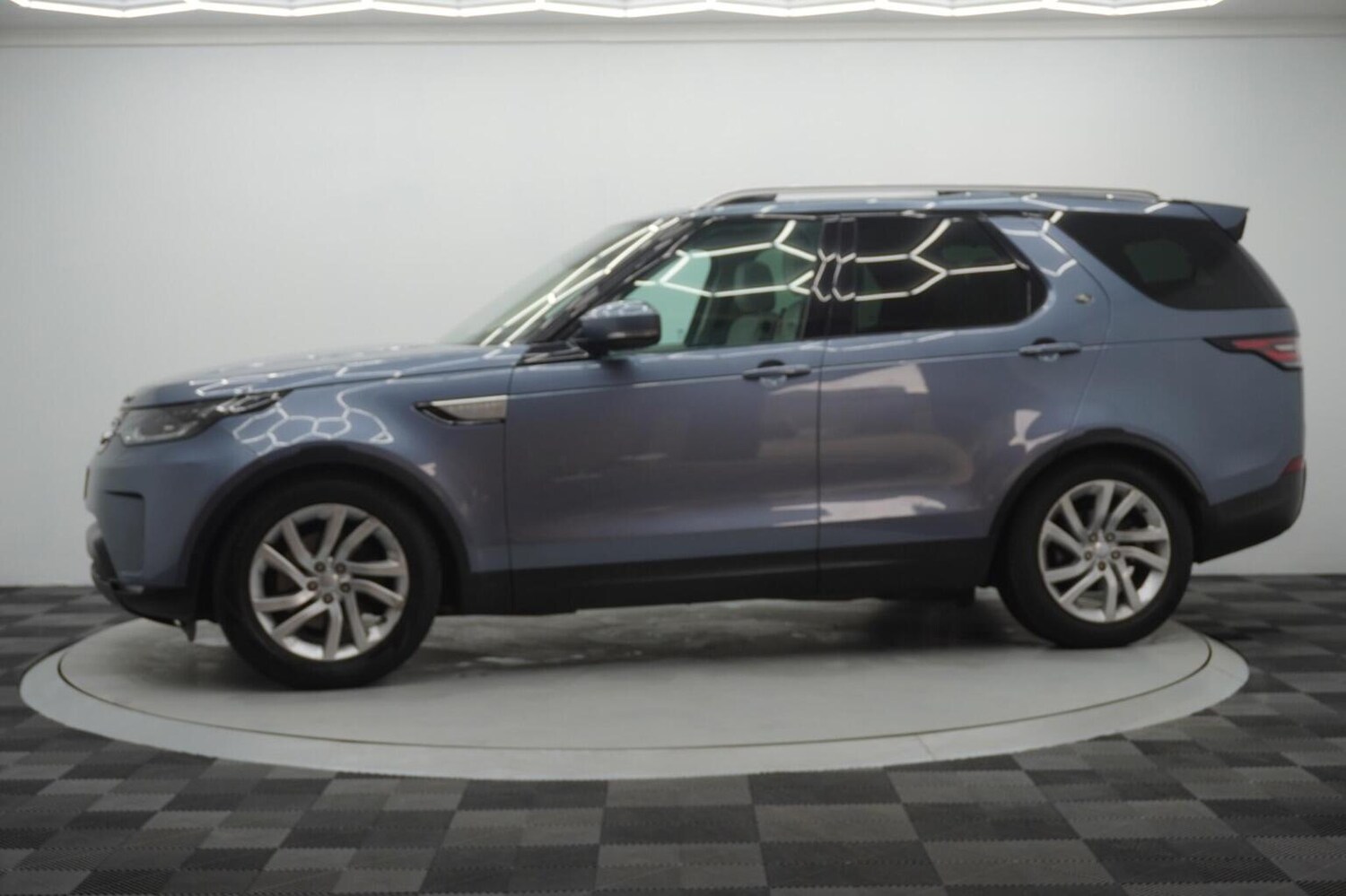 Used Land Rover Discovery 2019 for sale - 76482908: Photo 15