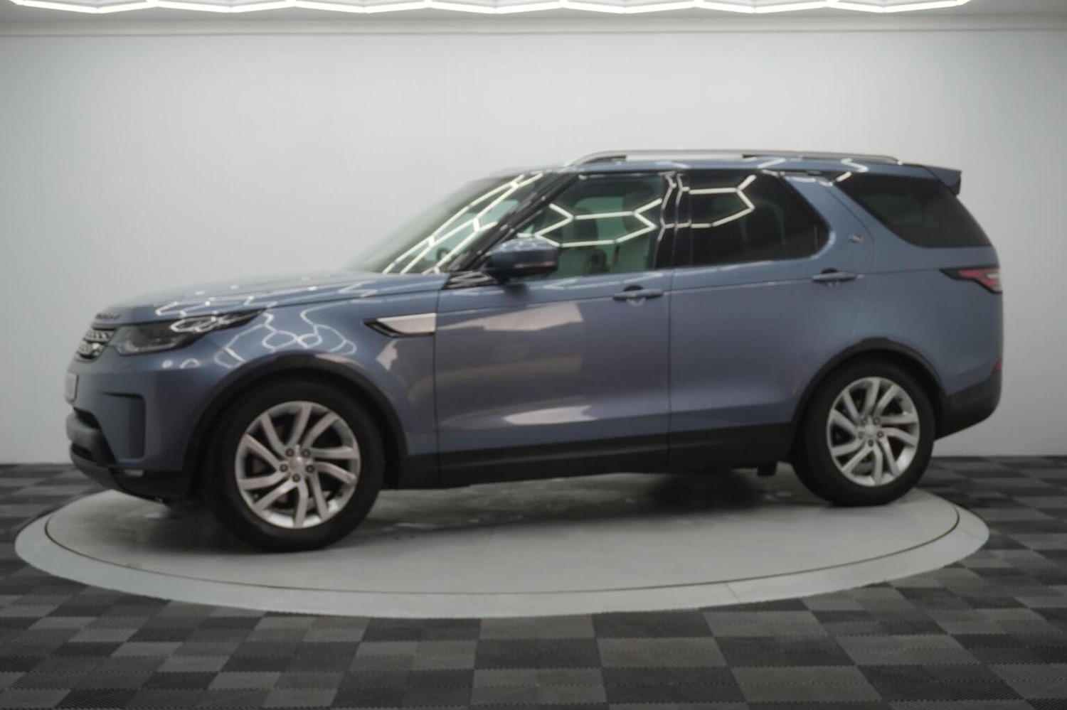 Used Land Rover Discovery 2019 for sale - 76482908: Photo 16