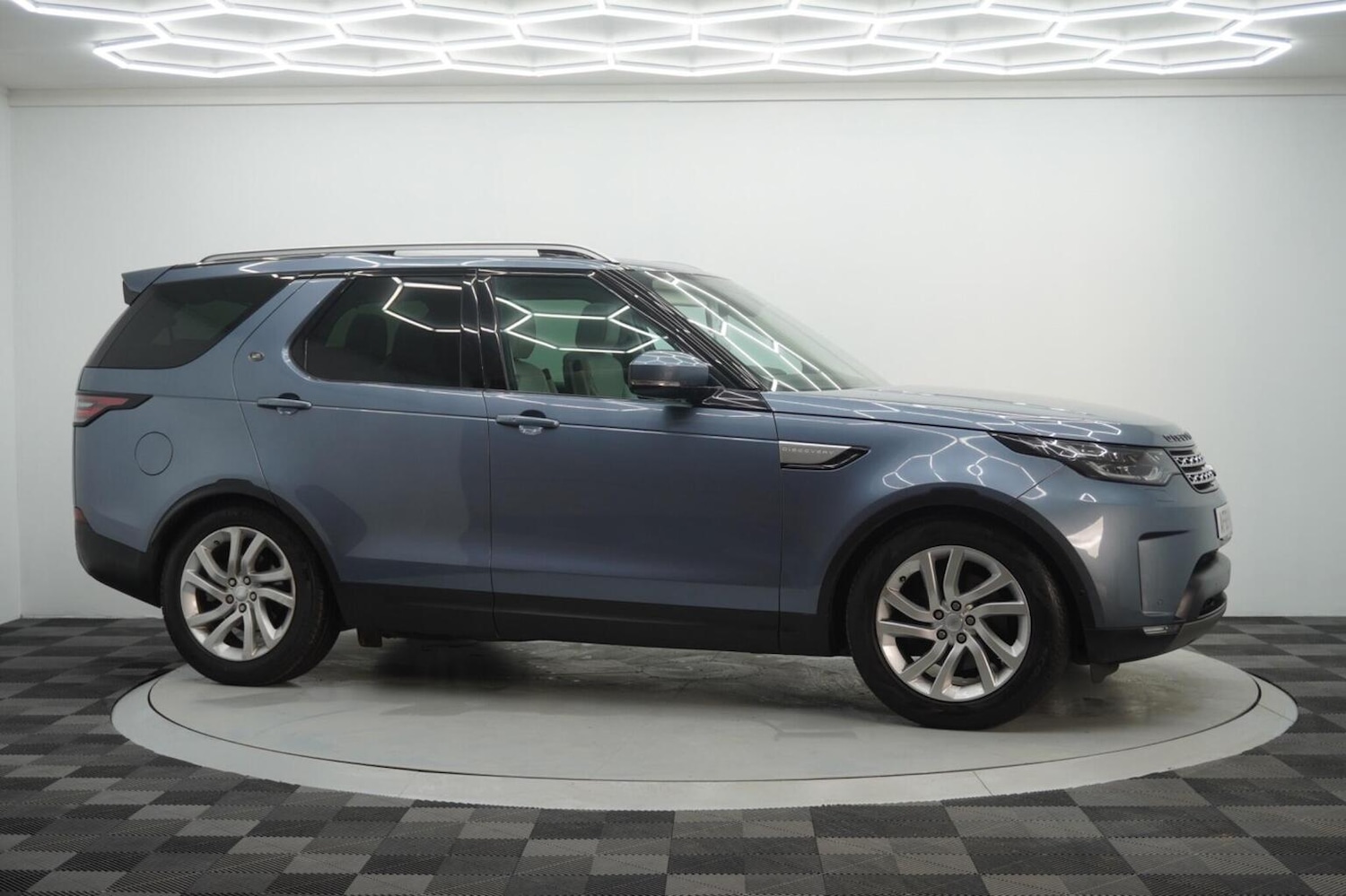 Used Land Rover Discovery 2019 for sale - 76482908: Photo 21