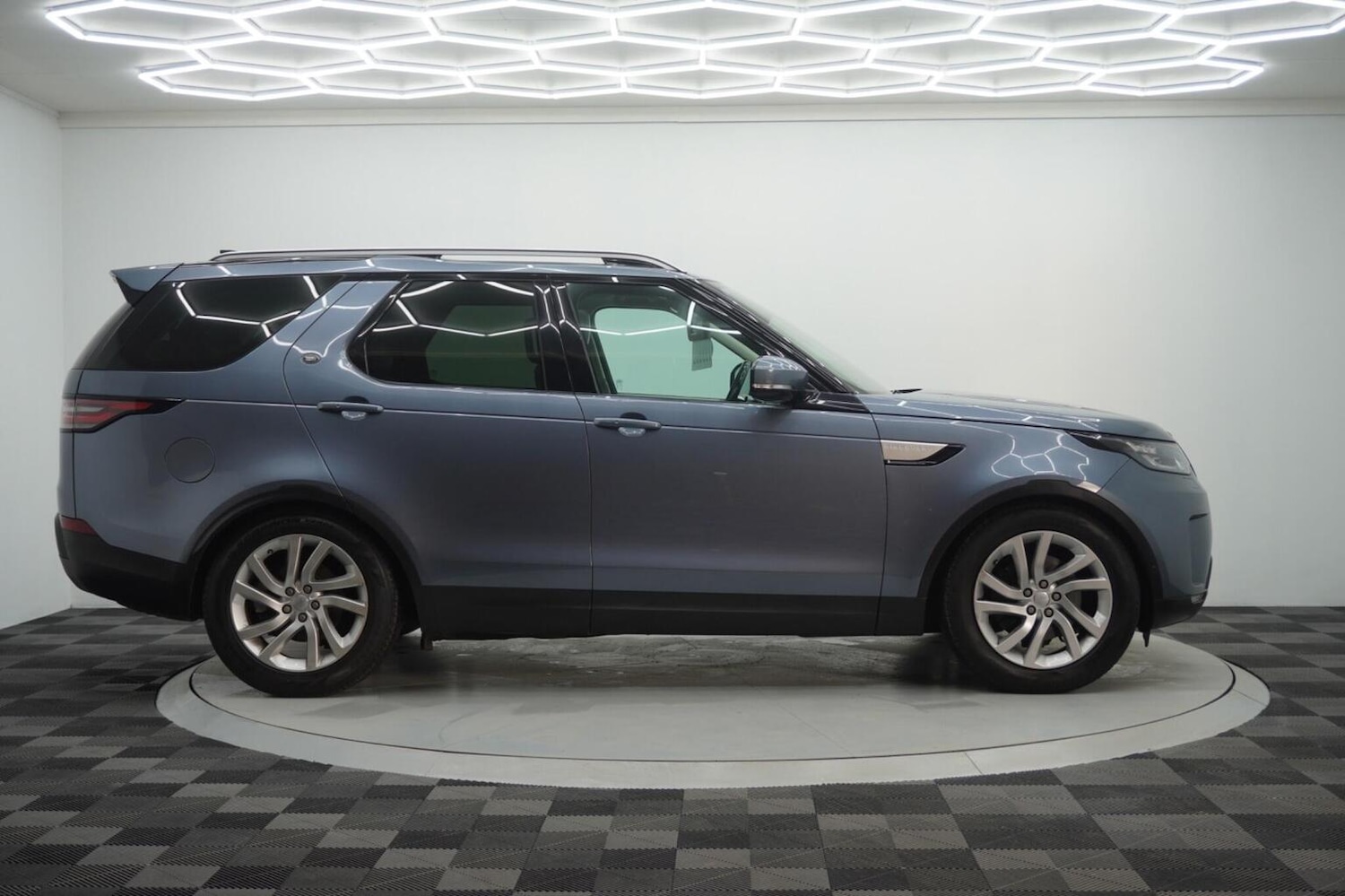 Used Land Rover Discovery 2019 for sale - 76482908: Photo 26