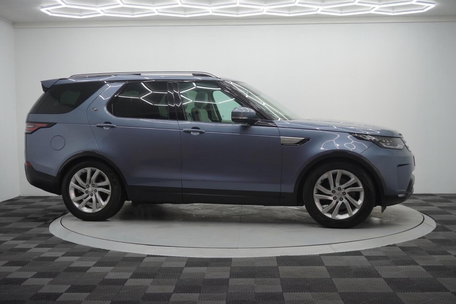 Used Land Rover Discovery 2019 for sale - 76482908: Photo 27