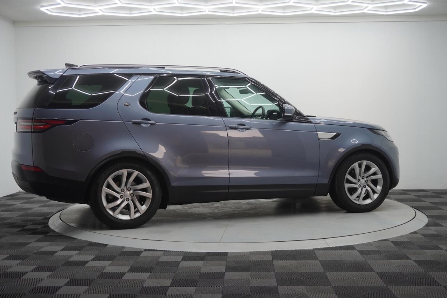 Used Land Rover Discovery 2019 for sale - 76482908: Photo 28