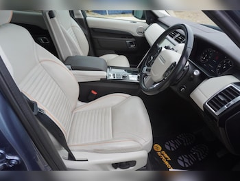 Used Land Rover Discovery 2019 for sale - 76482908: Photo