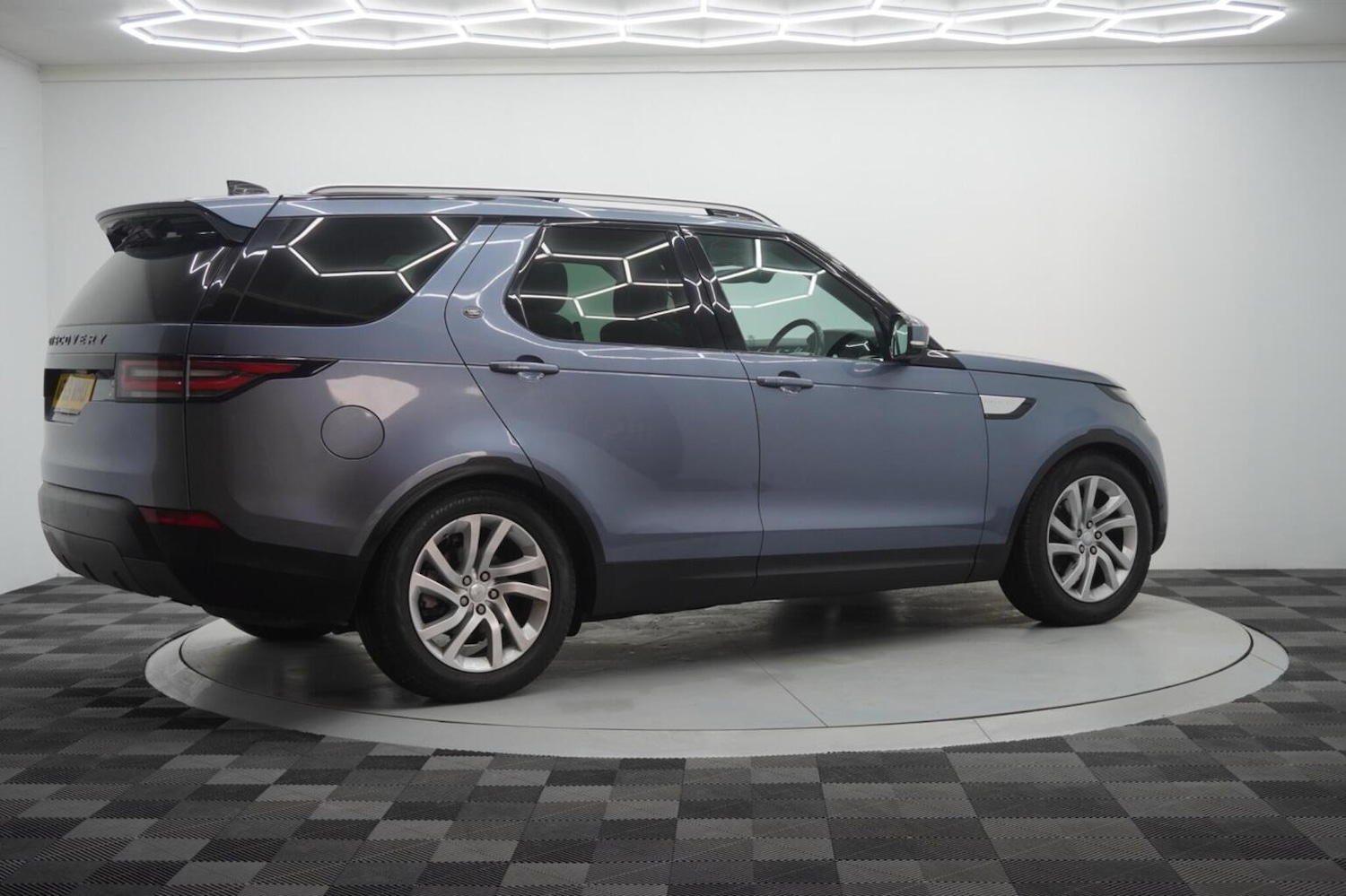 Used Land Rover Discovery 2019 for sale - 76482908: Photo 35