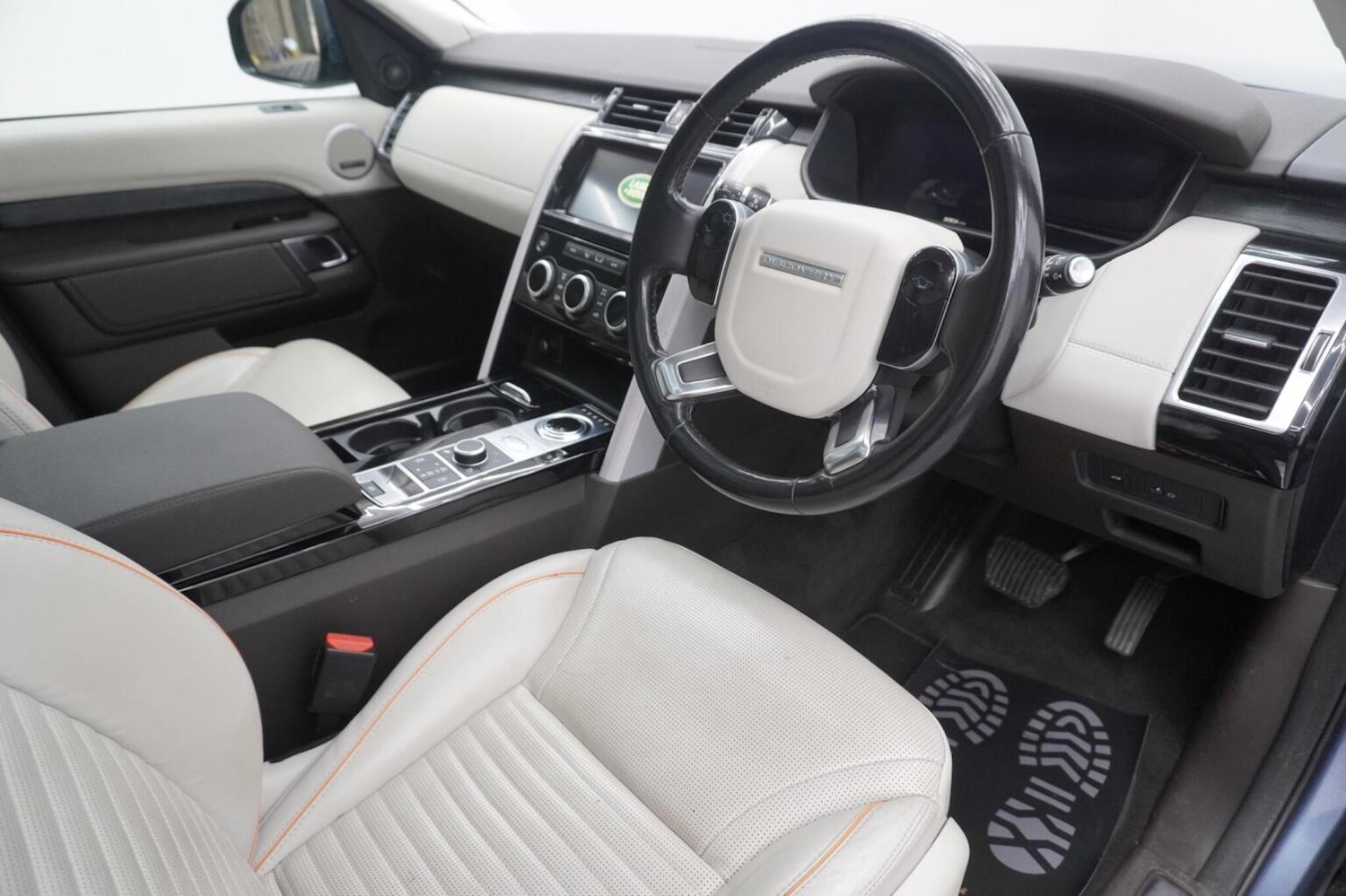 Used Land Rover Discovery 2019 for sale - 76482908: Photo 40