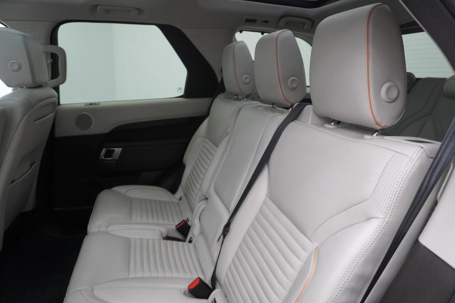 Used Land Rover Discovery 2019 for sale - 76482908: Photo 46