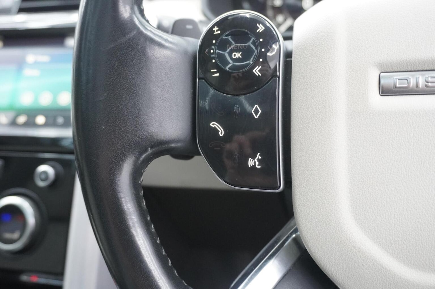 Used Land Rover Discovery 2019 for sale - 76482908: Photo 65