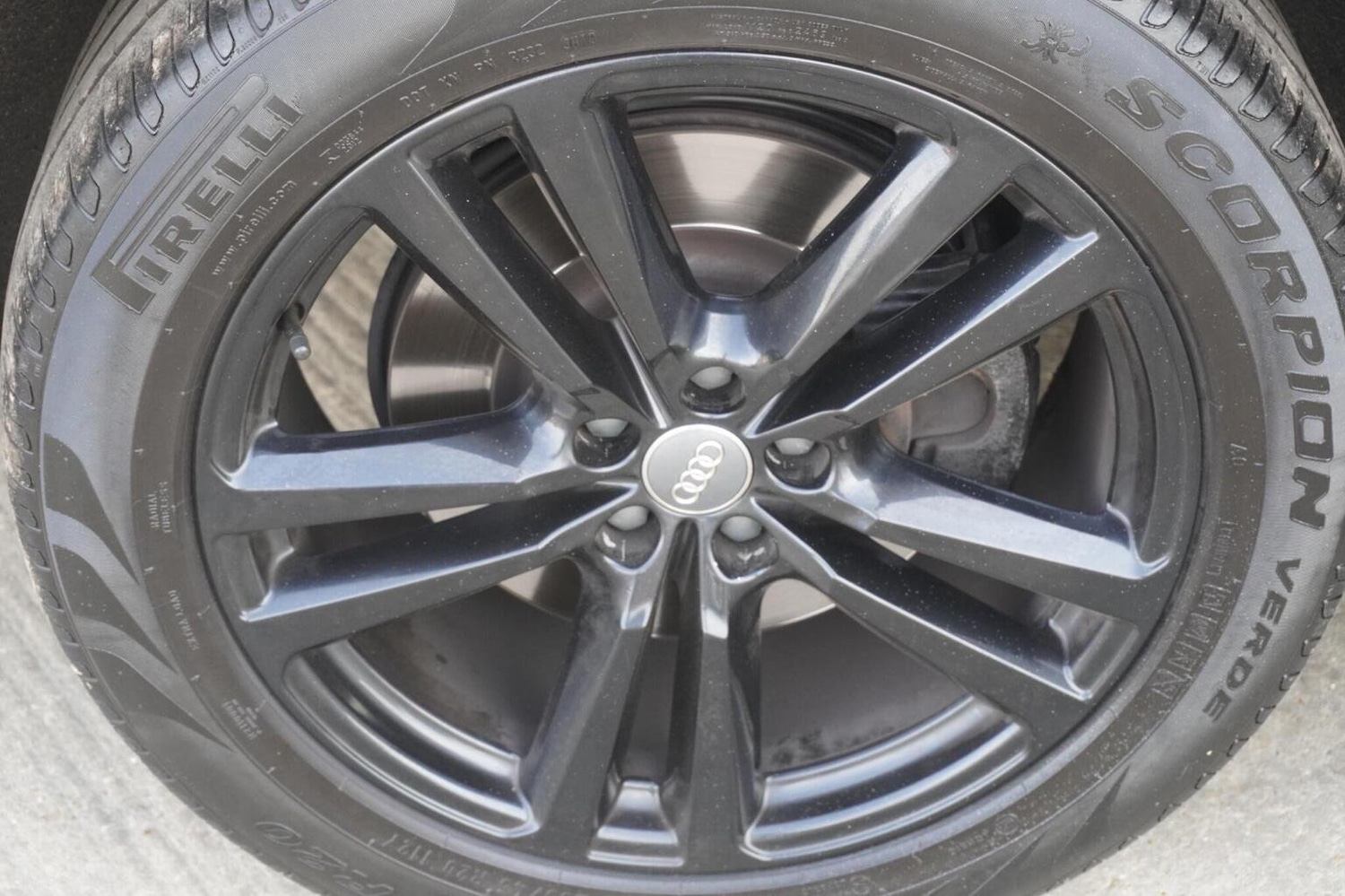 Used Audi Q7 2017 for sale - 76149347: Photo 28