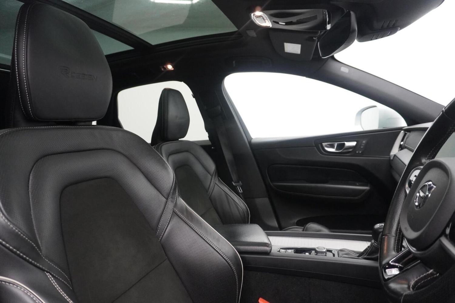 Used Volvo XC60 2018 for sale - 77438421: Photo 18