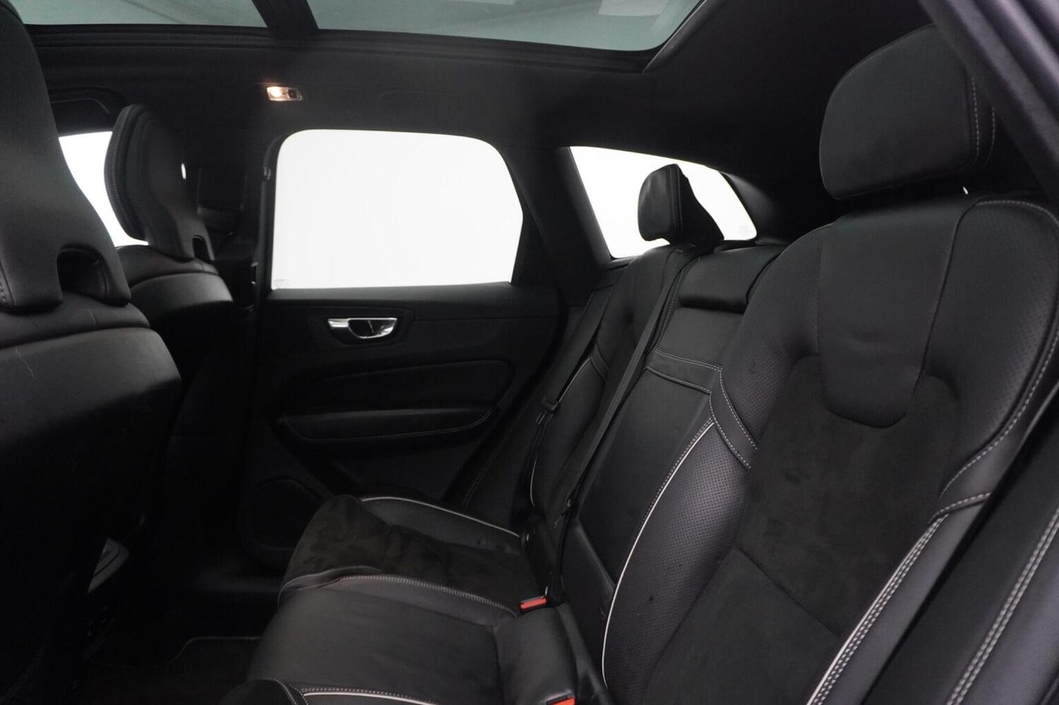 Used Volvo XC60 2018 for sale - 77438421: Photo 22