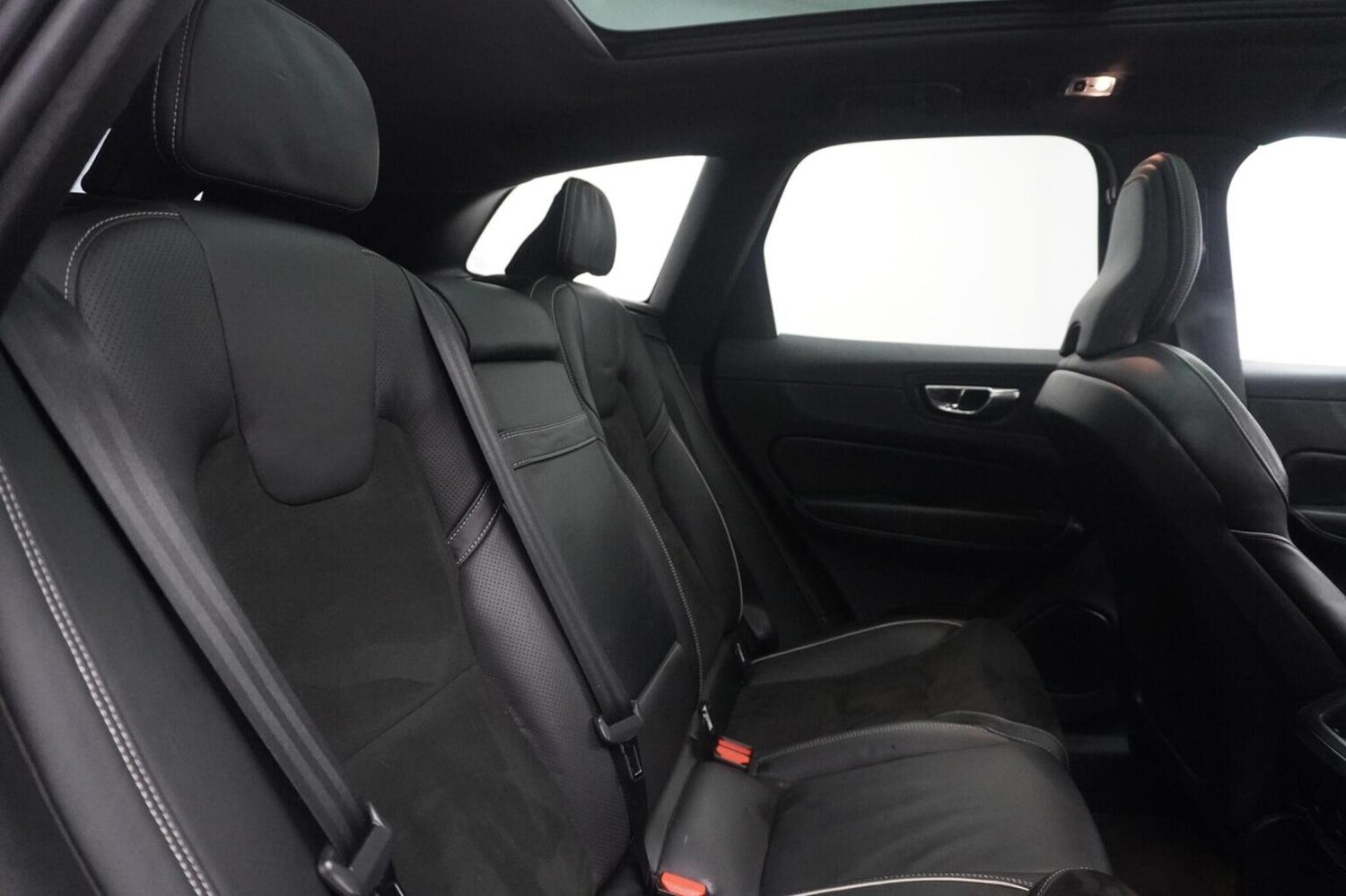 Used Volvo XC60 2018 for sale - 77438421: Photo 23