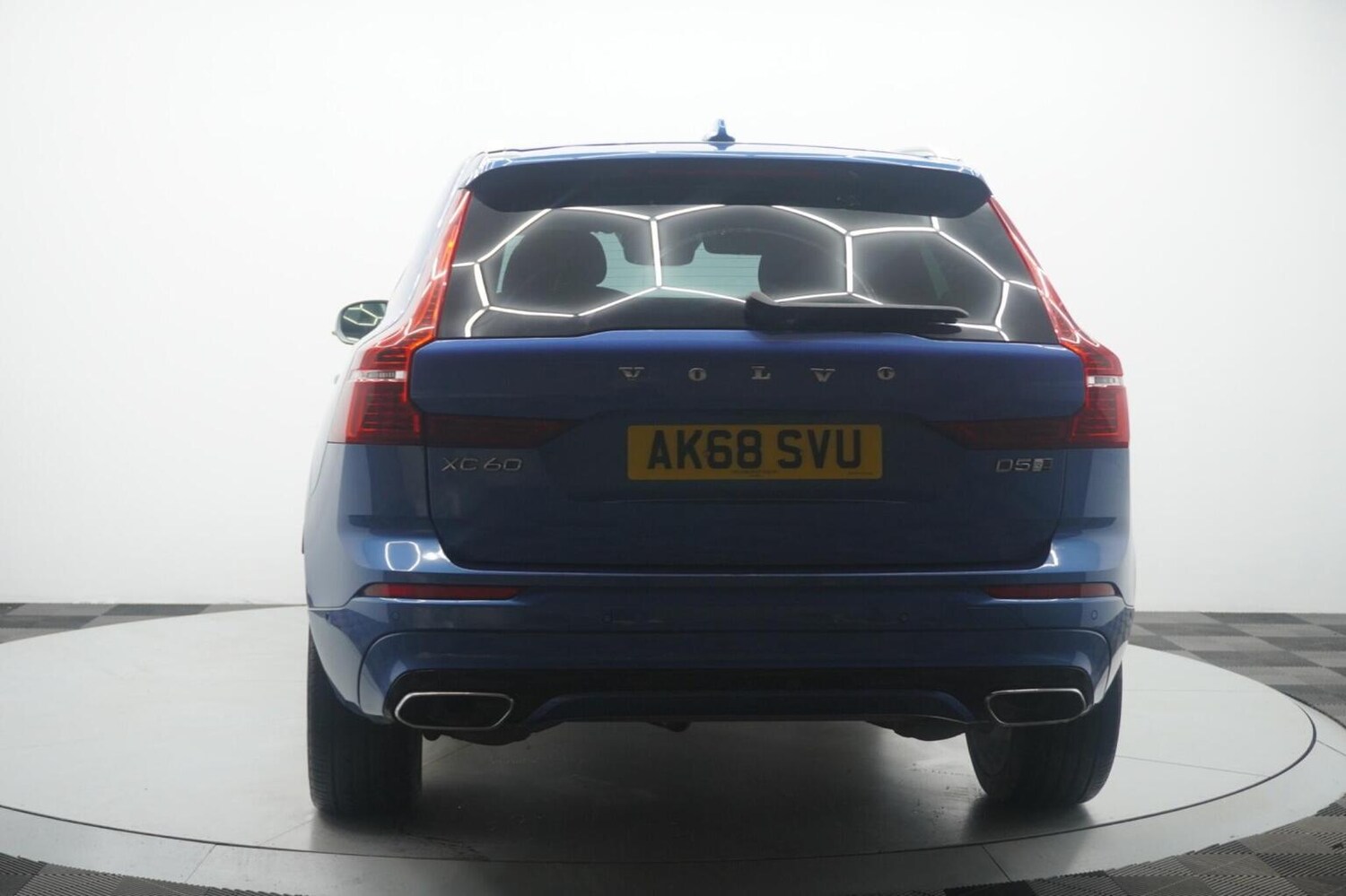 Used Volvo XC60 2018 for sale - 77438421: Photo 3