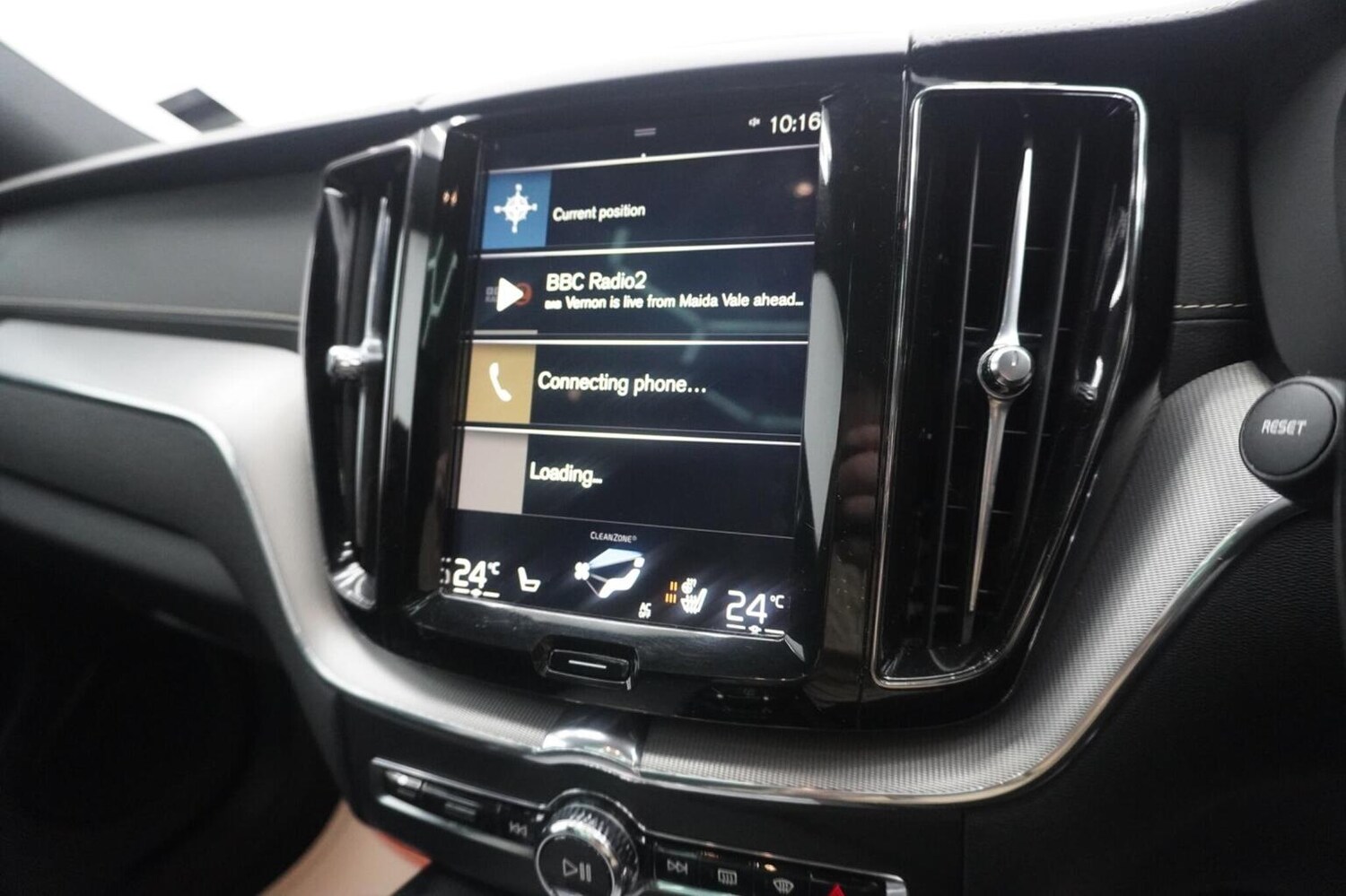 Used Volvo XC60 2018 for sale - 77438421: Photo 42