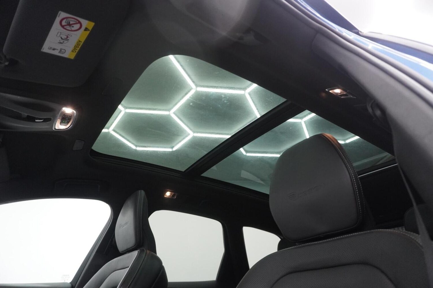 Used Volvo XC60 2018 for sale - 77438421: Photo 44