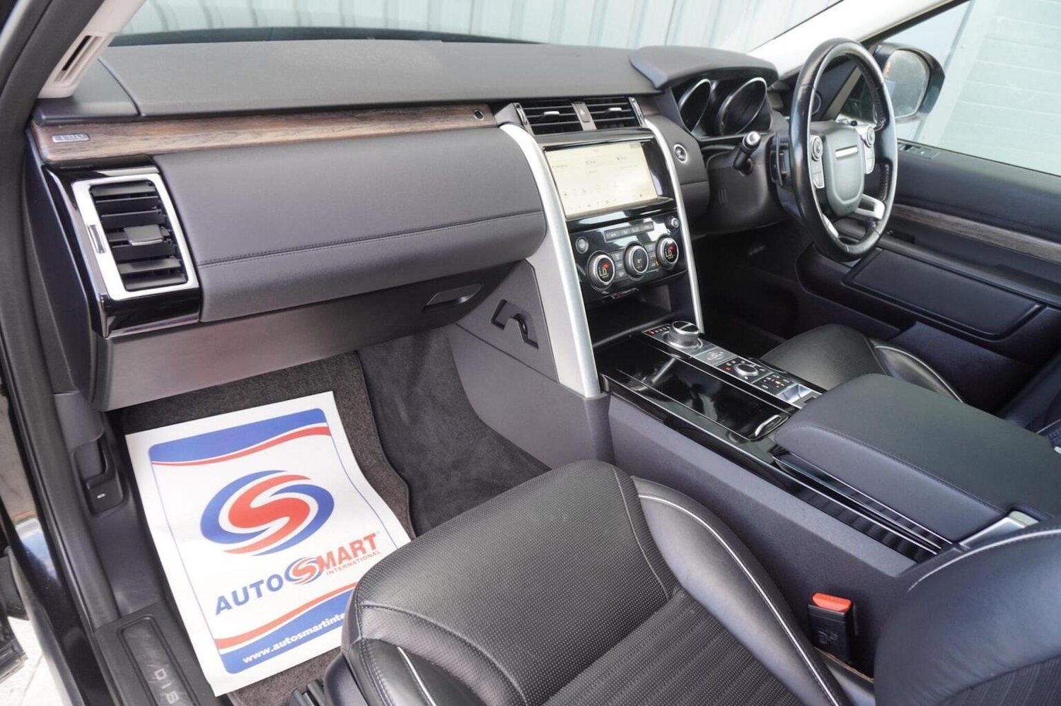 Used Land Rover Discovery 2017 for sale - 76164505: Photo 15
