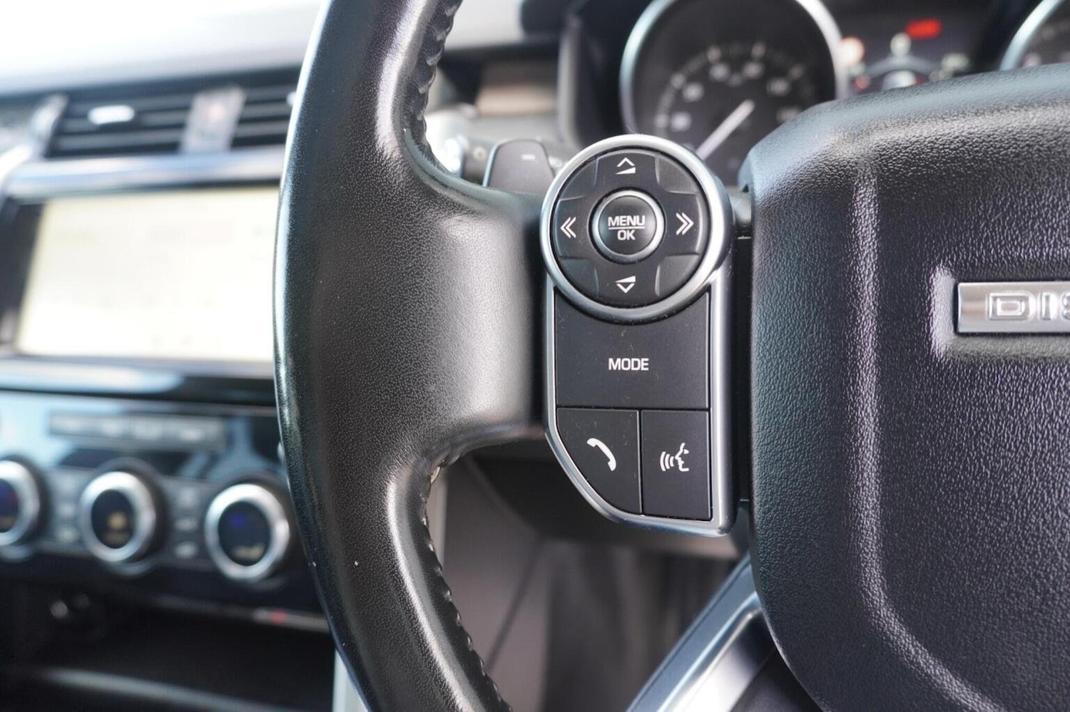 Used Land Rover Discovery 2017 for sale - 76164505: Photo 31