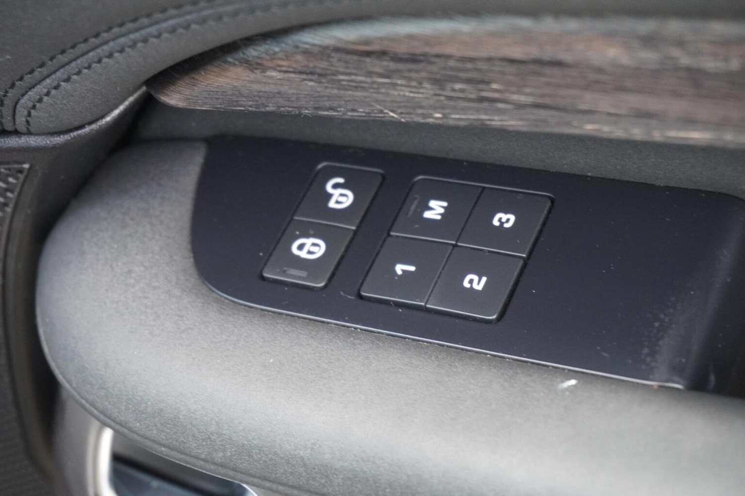 Used Land Rover Discovery 2017 for sale - 76164505: Photo 34