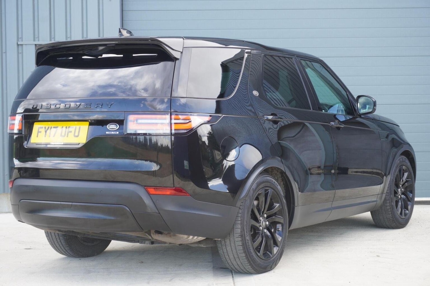 Used Land Rover Discovery 2017 for sale - 76164505: Photo 7