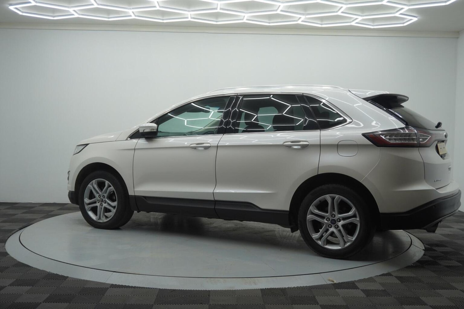 Used Ford Edge 2018 for sale - 76974293: Photo 4