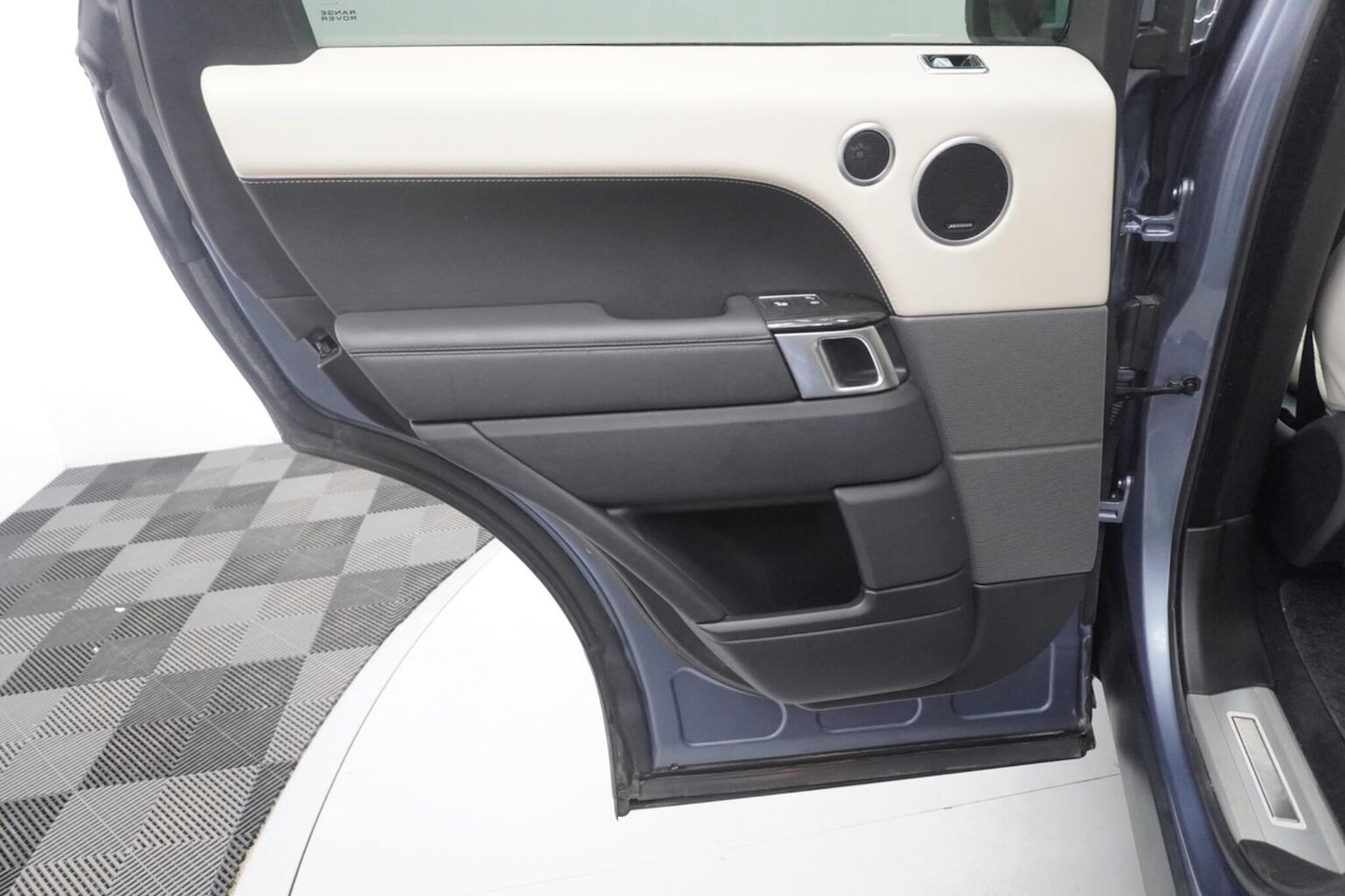 Used Land Rover Range Rover Sport 2018 for sale - 77656342: Photo 41