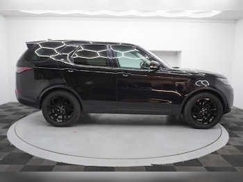 Used Land Rover Discovery 2018 for sale - 78944895: Photo