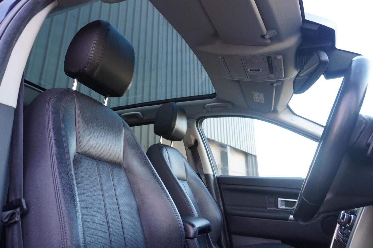 Used Land Rover Discovery Sport 2017 for sale - 76536714: Photo 15