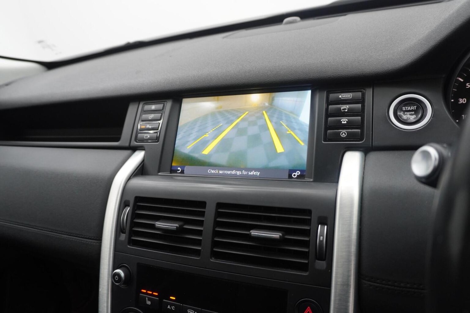 Used Land Rover Discovery Sport 2017 for sale - 76536714: Photo 48