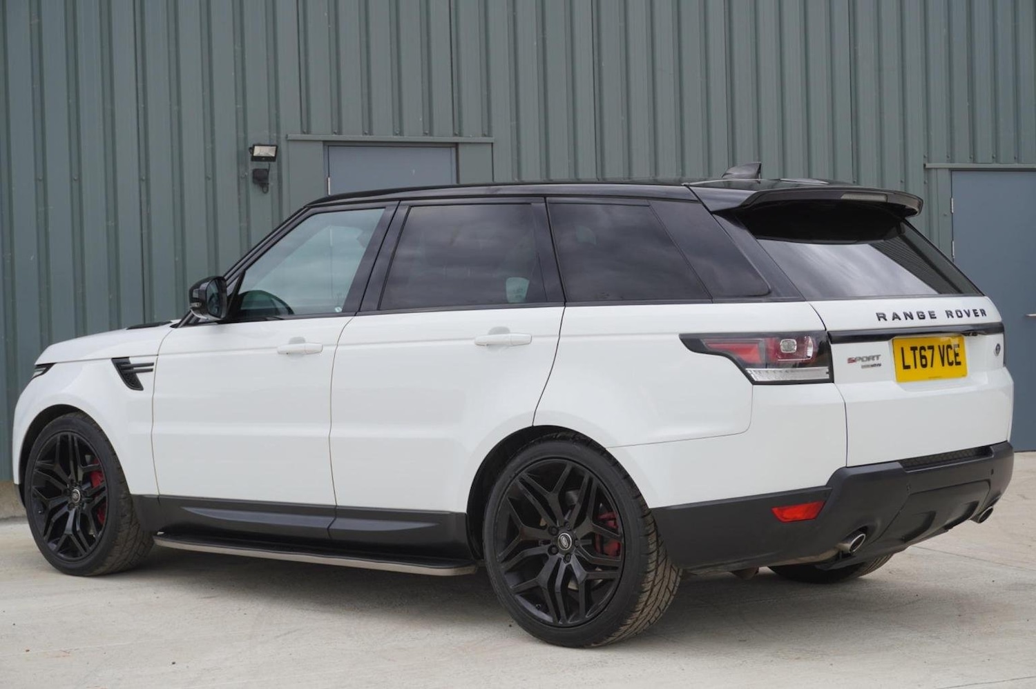 Used Land Rover Range Rover Sport 2017 for sale - 76198157: Photo 10