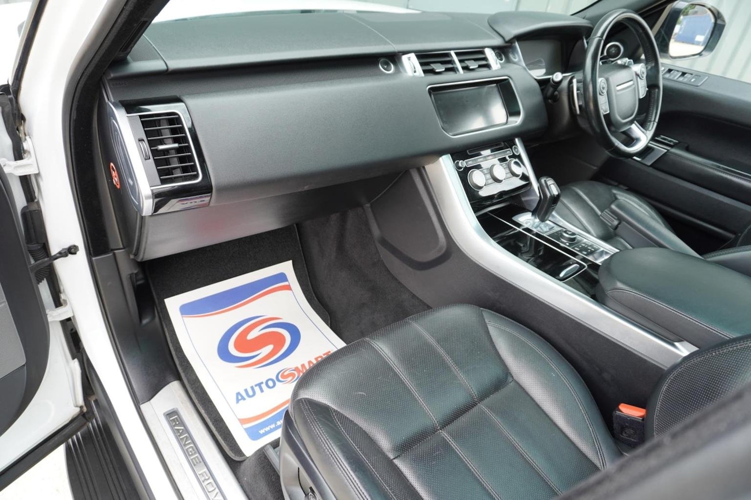 Used Land Rover Range Rover Sport 2017 for sale - 76198157: Photo 14