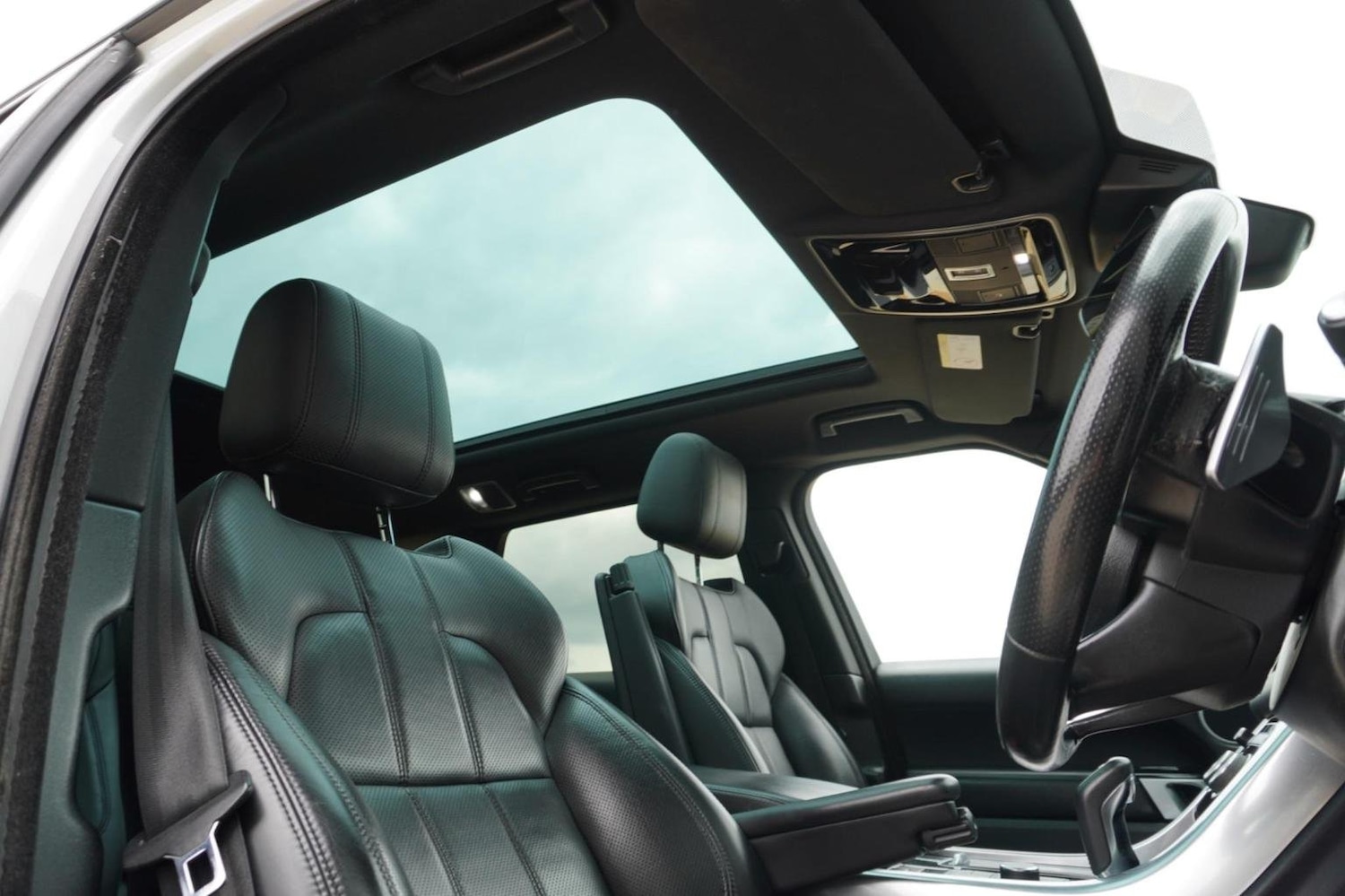 Used Land Rover Range Rover Sport 2017 for sale - 76198157: Photo 16