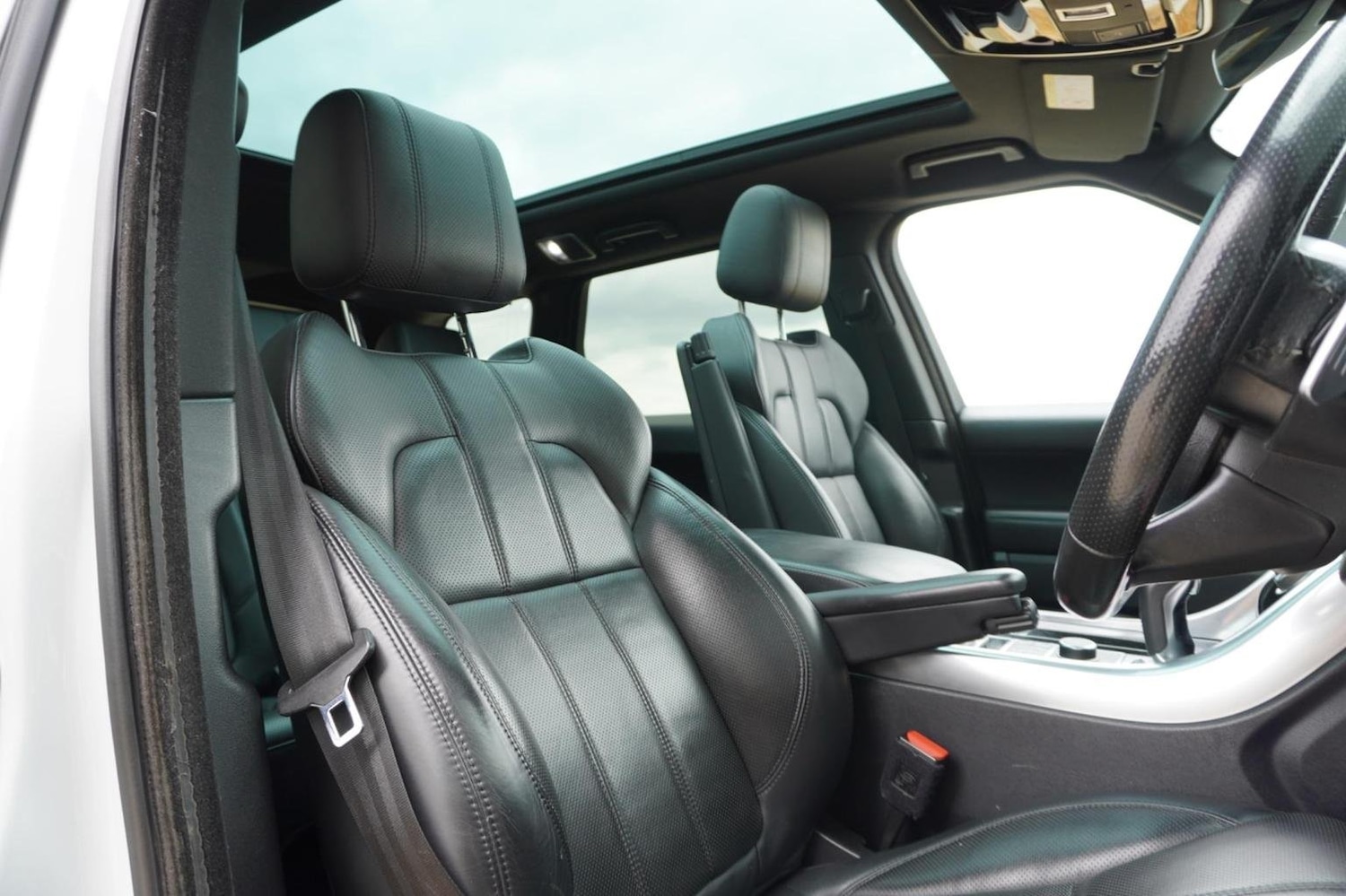 Used Land Rover Range Rover Sport 2017 for sale - 76198157: Photo 17