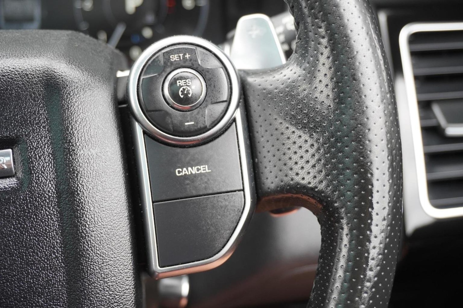 Used Land Rover Range Rover Sport 2017 for sale - 76198157: Photo 26