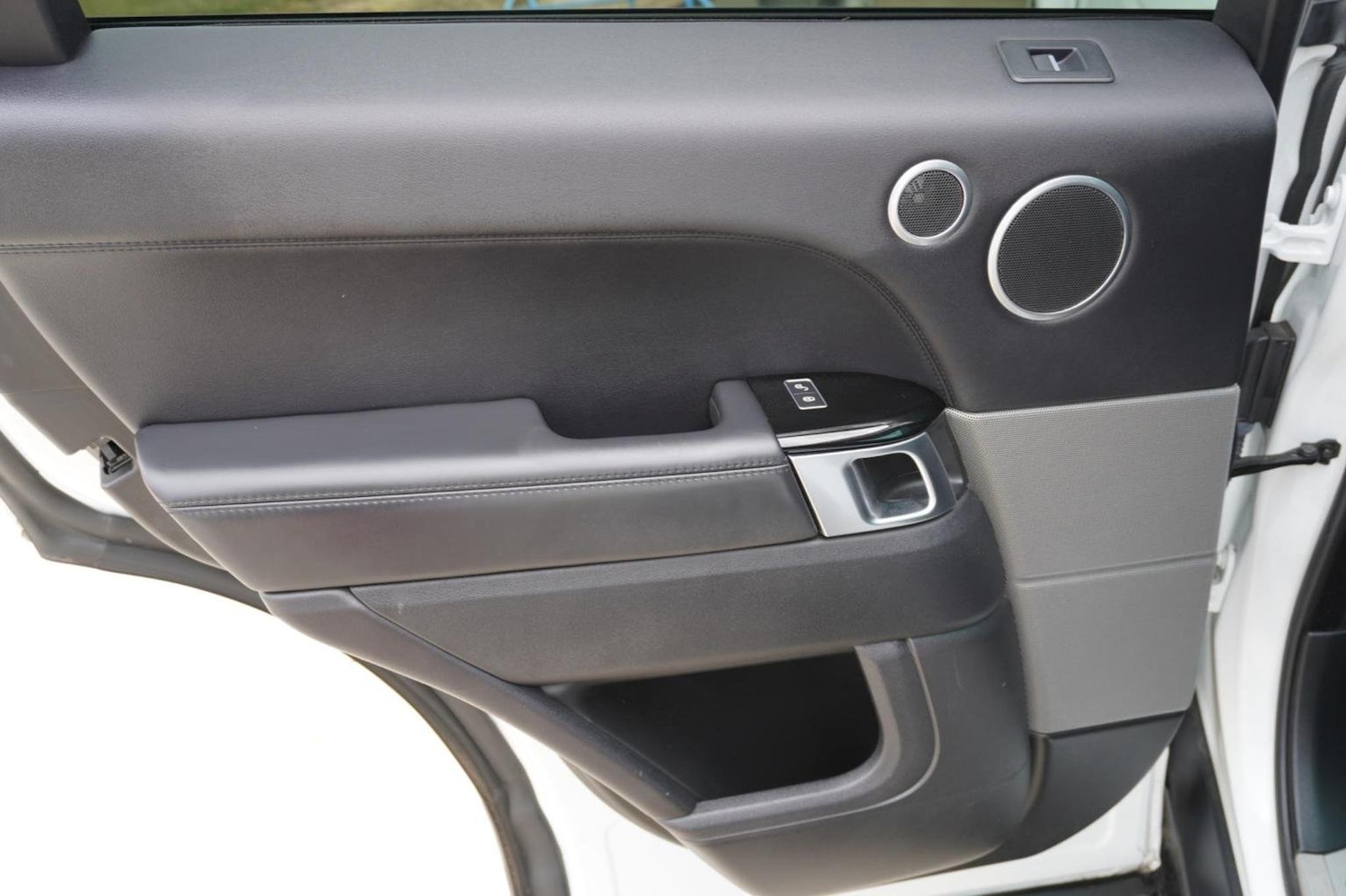 Used Land Rover Range Rover Sport 2017 for sale - 76198157: Photo 31