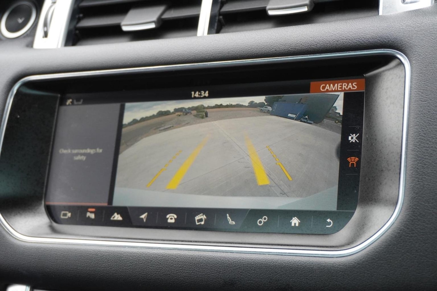 Used Land Rover Range Rover Sport 2017 for sale - 76198157: Photo 33