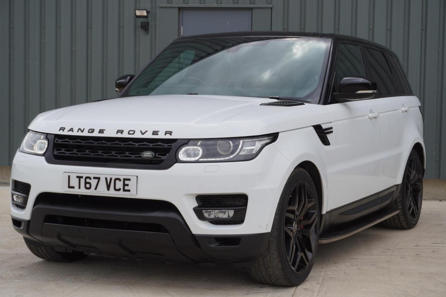 Used Land Rover Range Rover Sport 2017 for sale - 76198157: Photo 8
