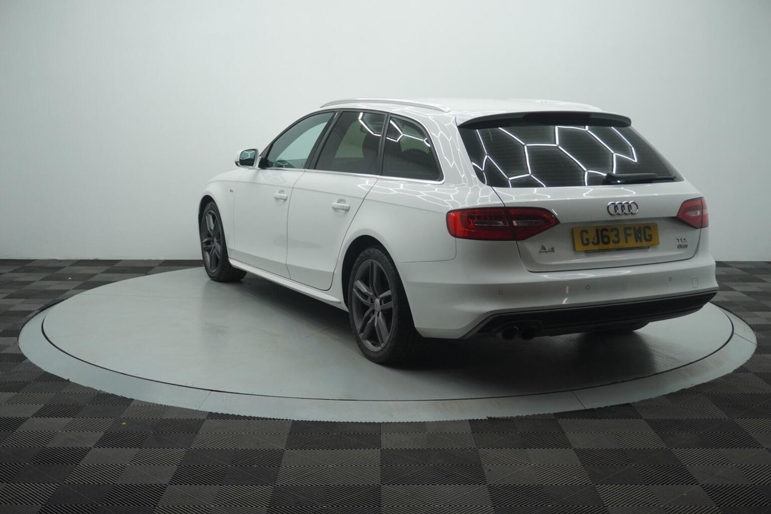 Used Audi A4 2013 for sale - 77991680: Photo 21