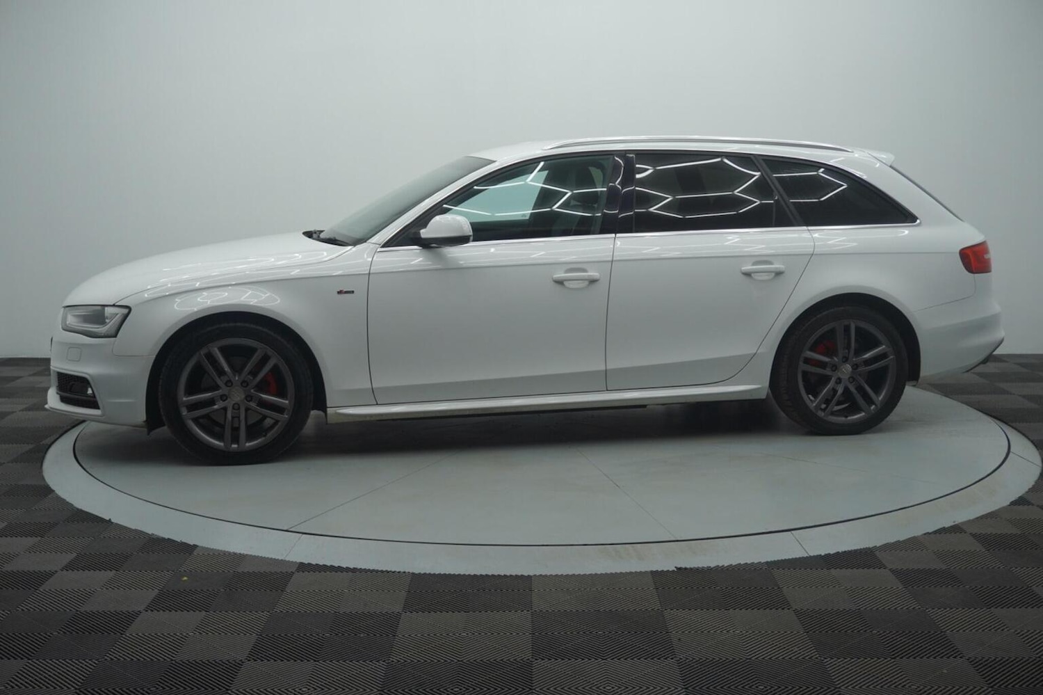 Used Audi A4 2013 for sale - 77991680: Photo 23