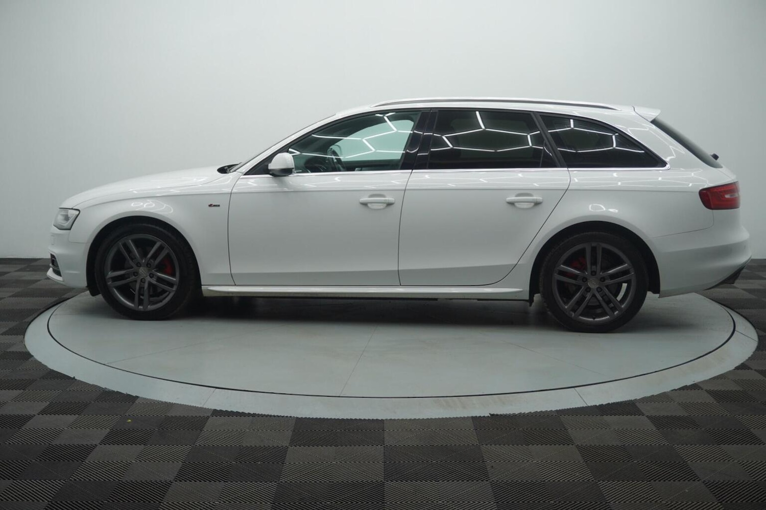 Used Audi A4 2013 for sale - 77991680: Photo 26