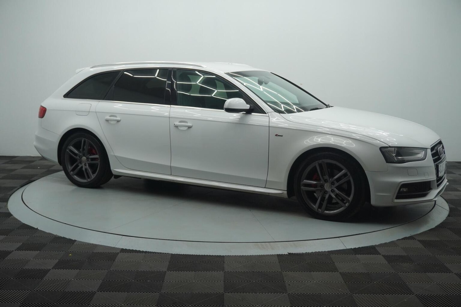 Used Audi A4 2013 for sale - 77991680: Photo 30