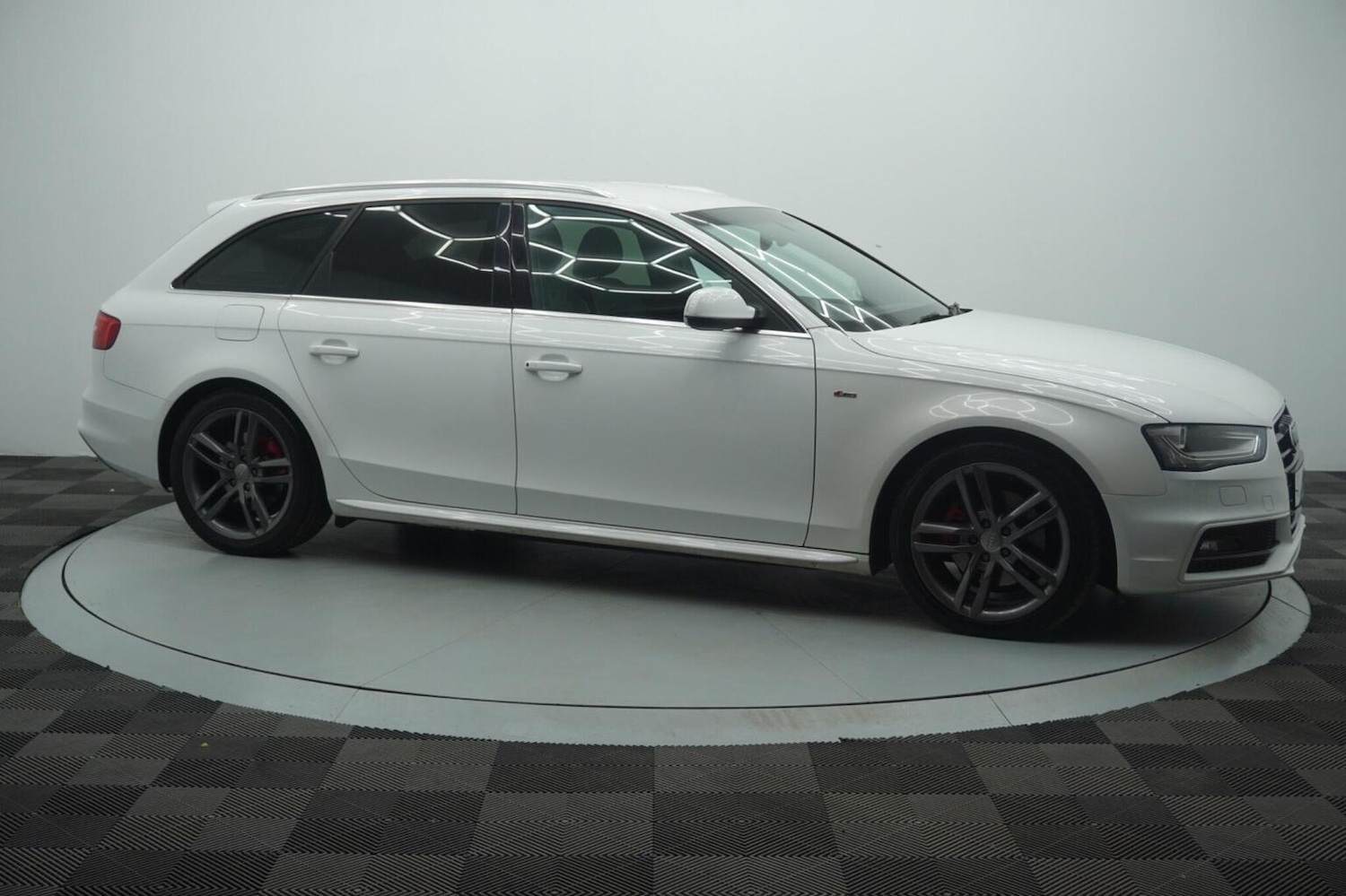 Used Audi A4 2013 for sale - 77991680: Photo 33