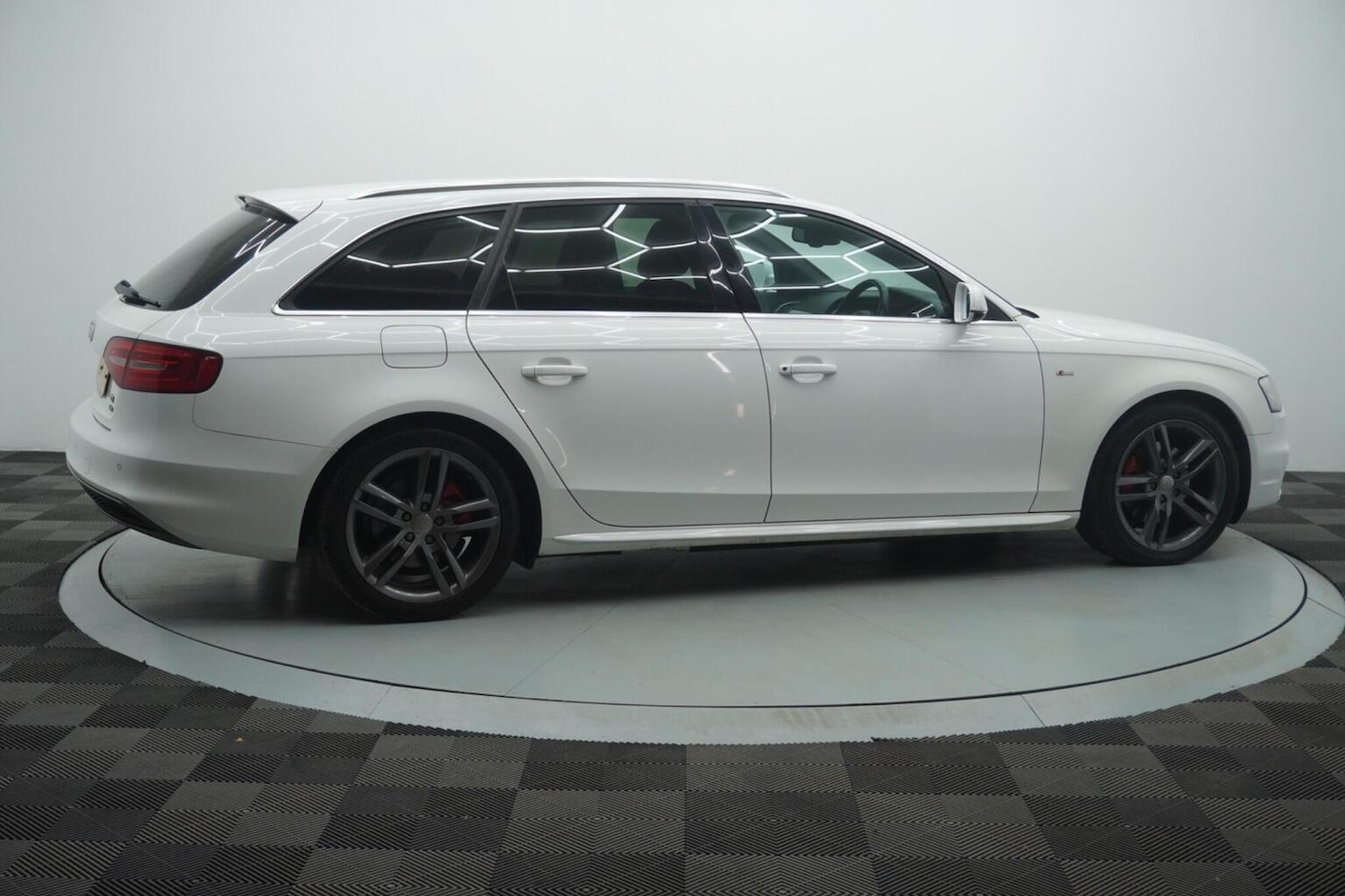 Used Audi A4 2013 for sale - 77991680: Photo 34