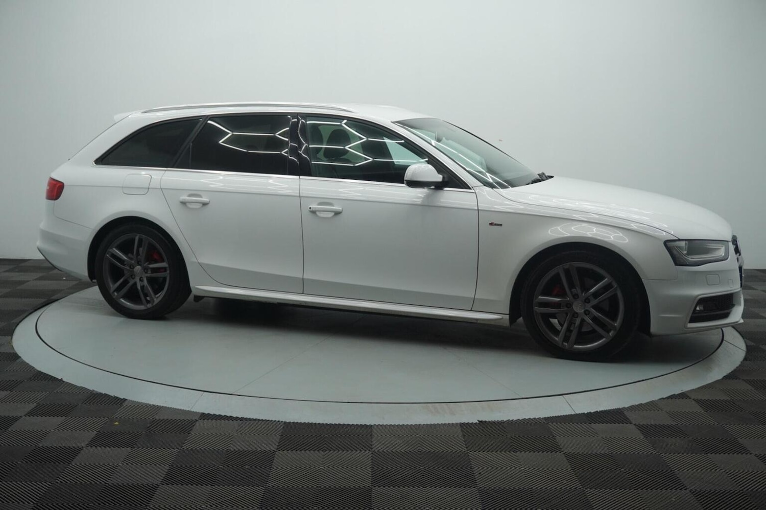 Used Audi A4 2013 for sale - 77991680: Photo 36