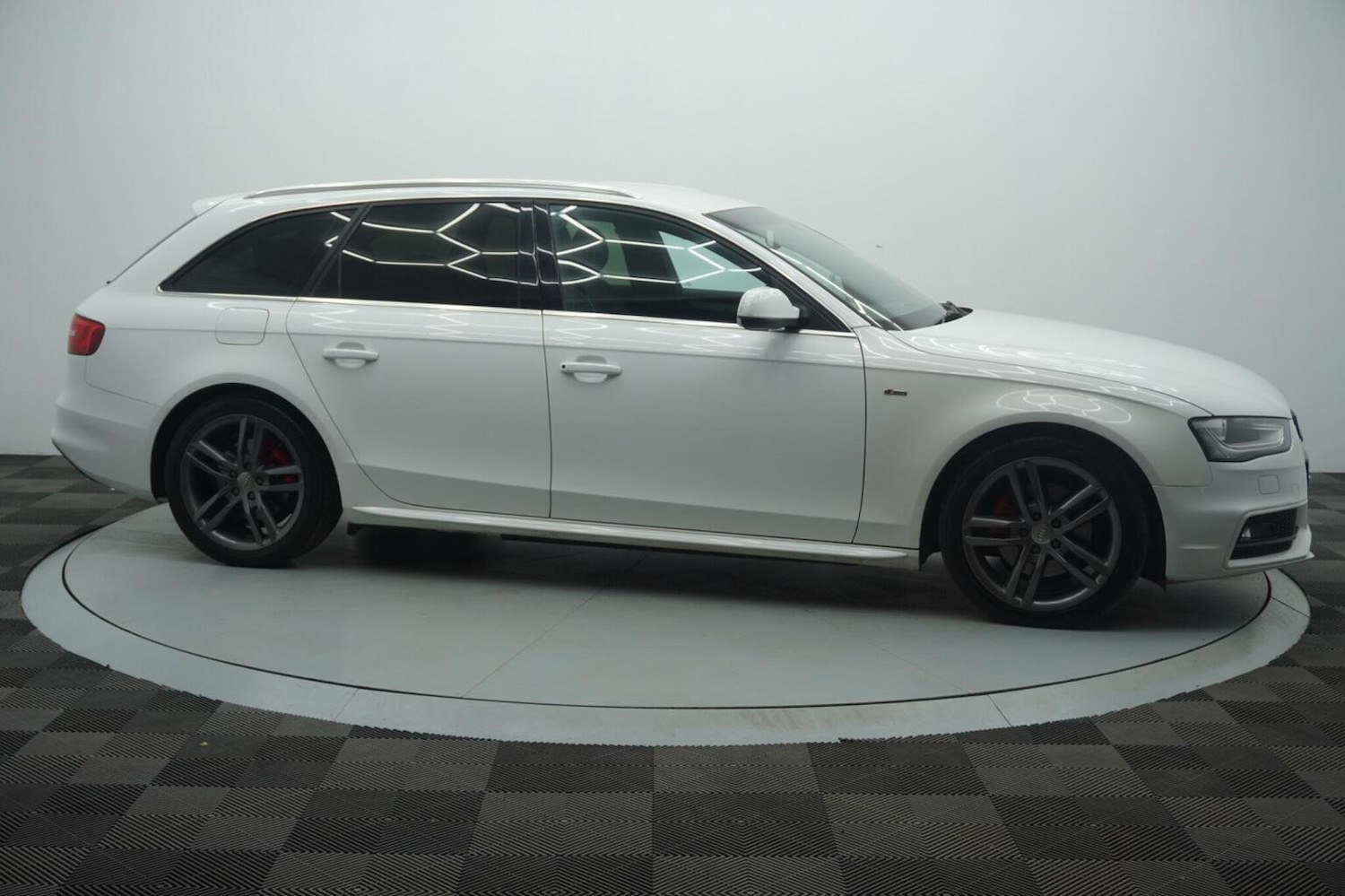 Used Audi A4 2013 for sale - 77991680: Photo 38