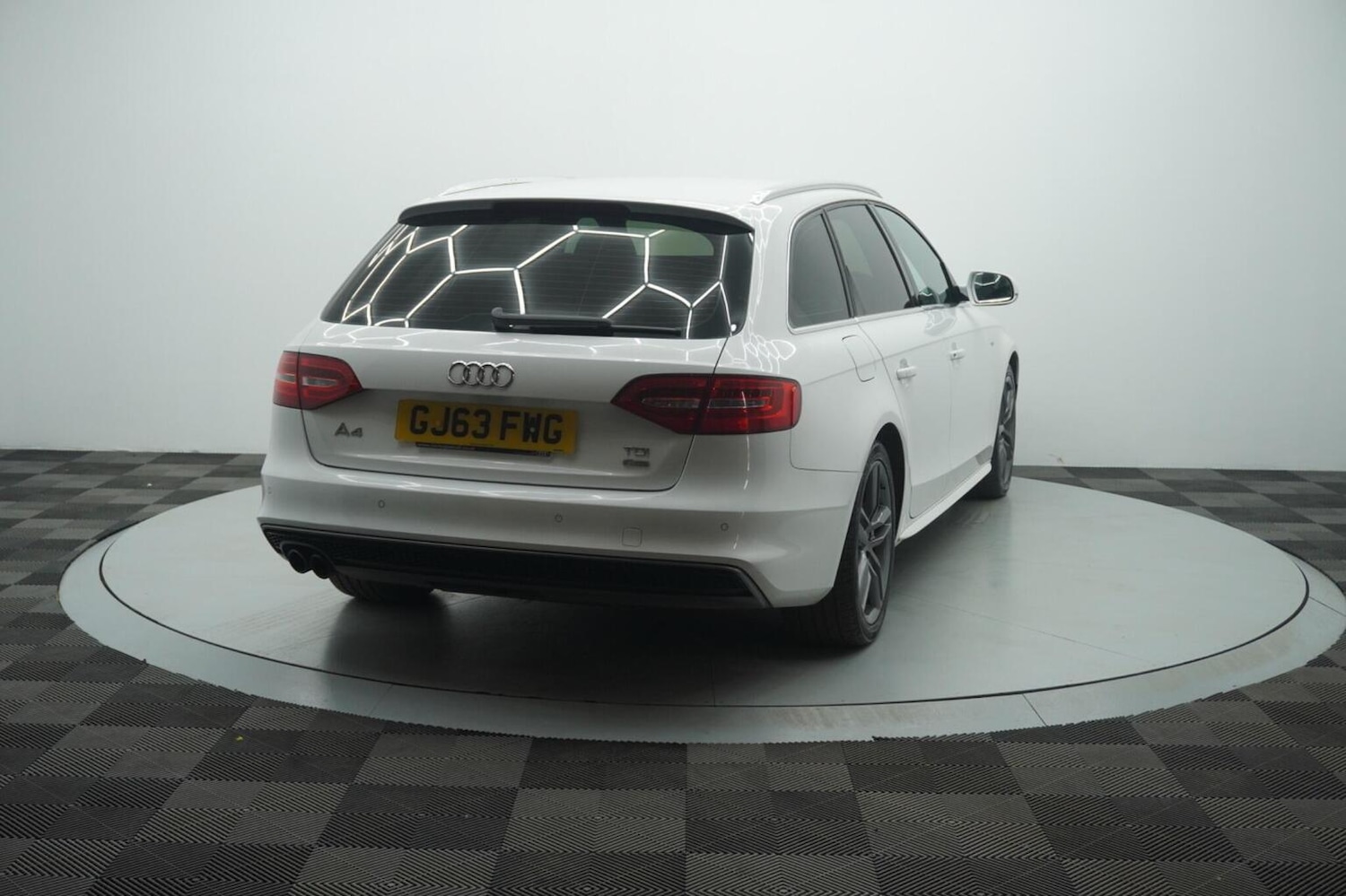 Used Audi A4 2013 for sale - 77991680: Photo 47