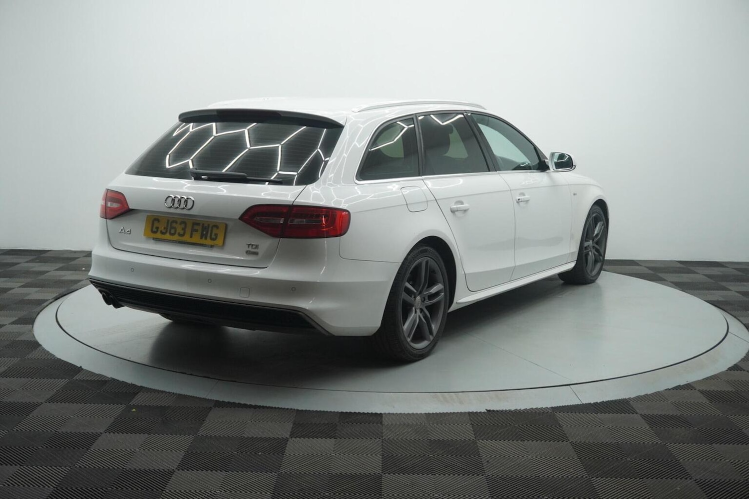 Used Audi A4 2013 for sale - 77991680: Photo 48