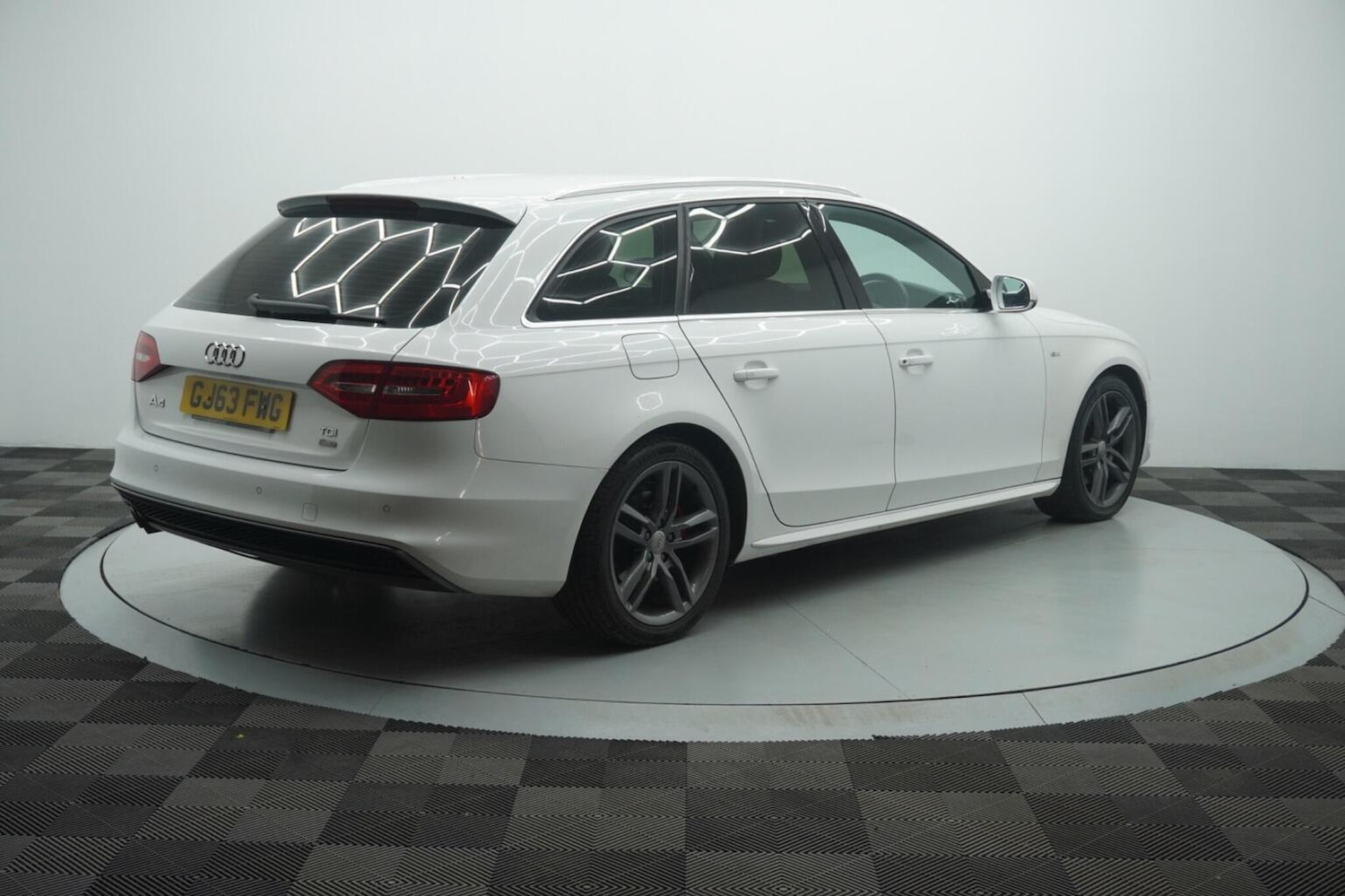 Used Audi A4 2013 for sale - 77991680: Photo 50