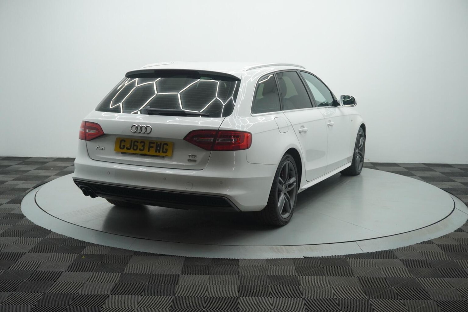 Used Audi A4 2013 for sale - 77991680: Photo 52