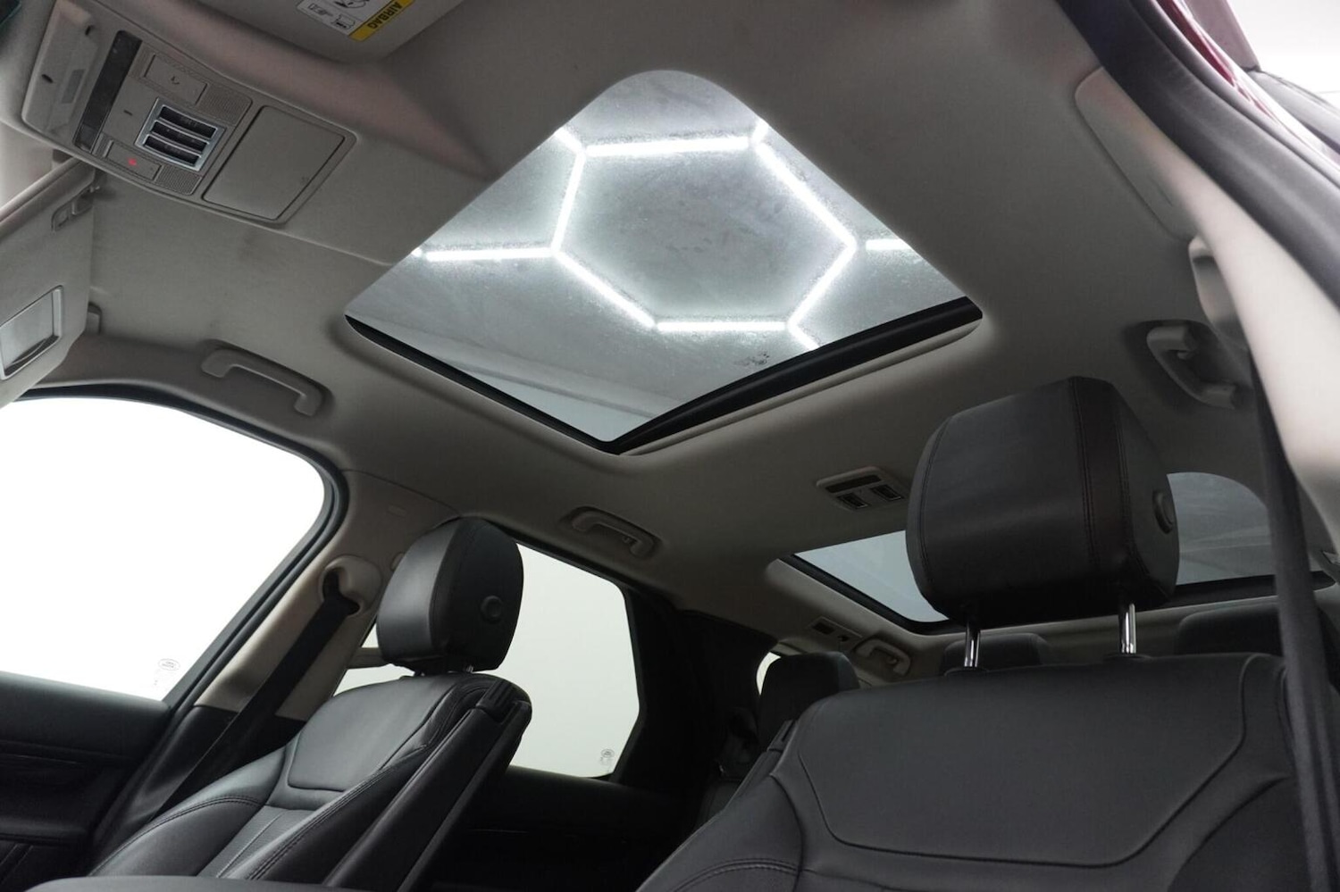 Used Land Rover Discovery 2017 for sale - 77207541: Photo 53