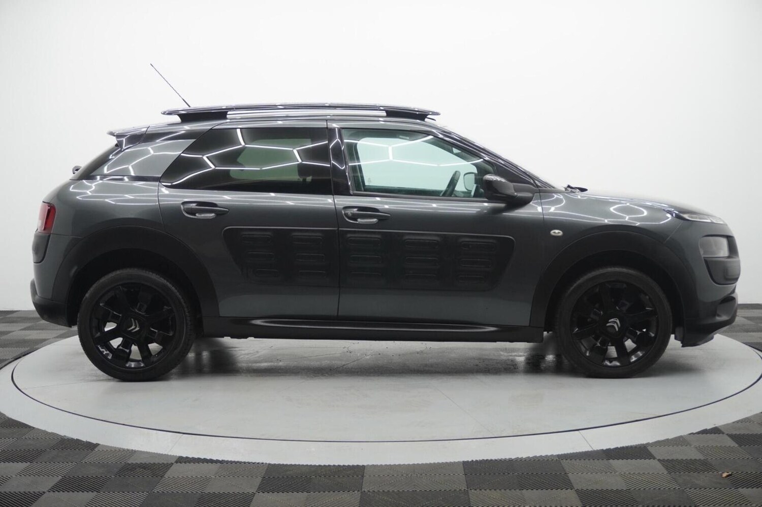 Used Citroen C4 Cactus 2016 for sale - 77370713: Photo 23